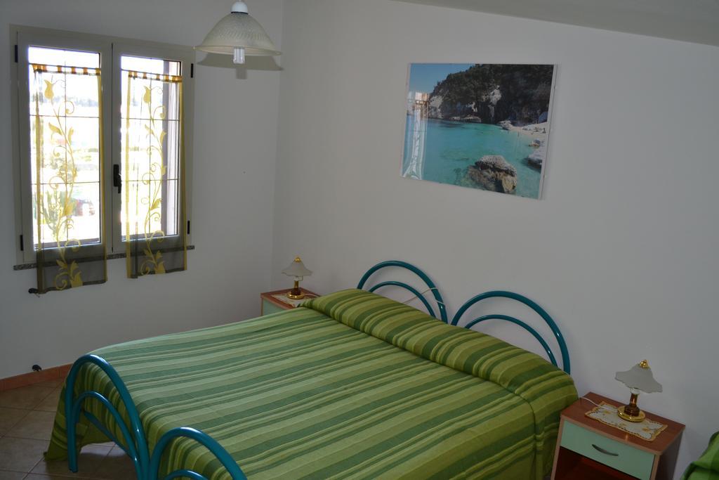 Marina'S Apartment Ogliastra Лотцораї Номер фото